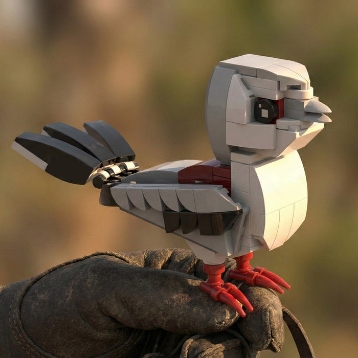 MOC-210146 African Savanna Raptor Pygmy falcon Building Blocks Set(136PCS)