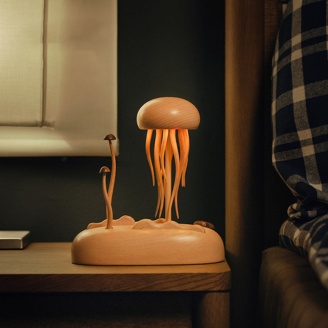 Illuminated Wooden Jellyfish Dynamic Model Desktop Stress-Relief Decor enginediyshop