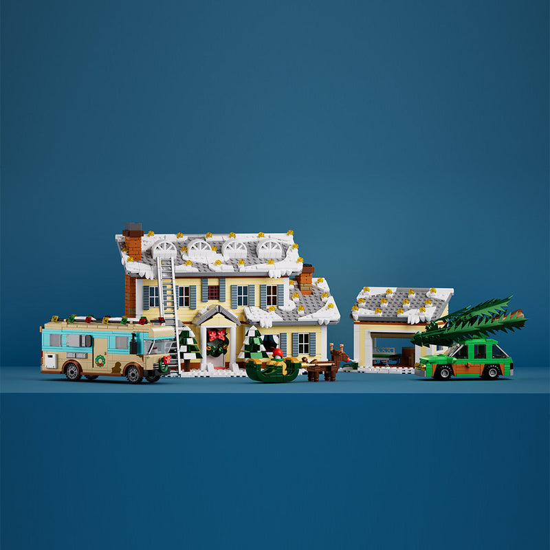 Christmas Holiday Home Building Blocks Set (1958PCS）– Snowy Winter House with Lights, Buses & Sleds enginediyshop