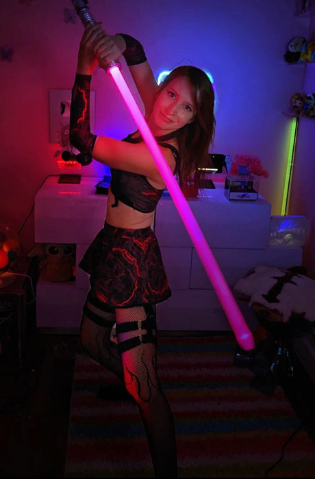 Double-Bladed Saber– Darth Maul Edition Lightweight Aluminum Alloy Hilt Illuminated Customizable Saber