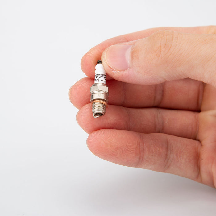 Spark Plug Inch Thread 1/4-32 ME-8 Type for TOYAN/CISON/ENJOMOR/RETROL Gasoline Engine Models enginediyshop